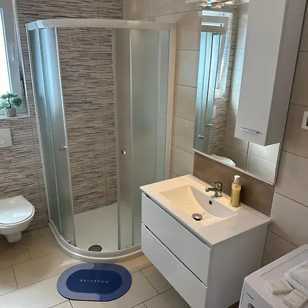 Brist Hills * بولا