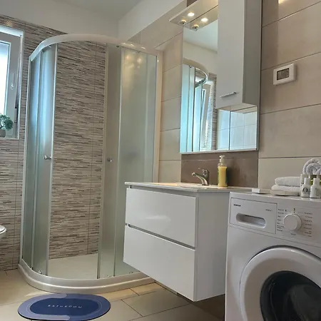 Brist Hills شقة *