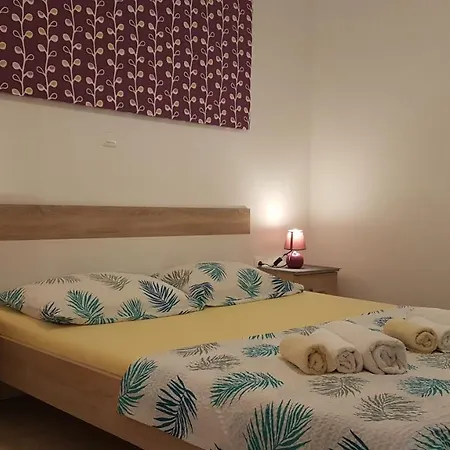 Apartament Brist Hills *