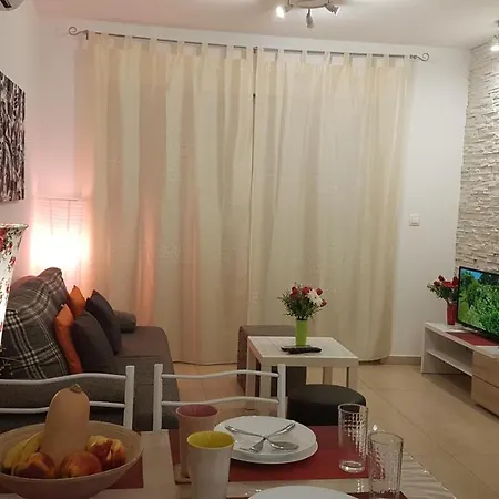 Brist Hills Apartament *
