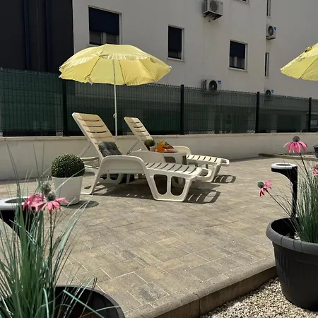Brist Hills Apartment *