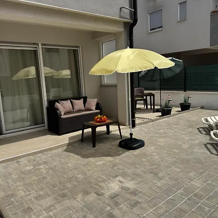 Brist Hills Apartment *