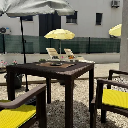 Brist Hills Apartment *