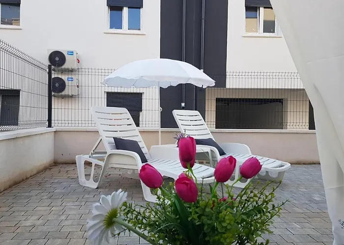 Brist Hills Apartman Pula