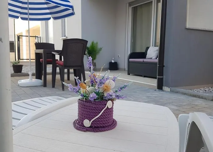 Brist Hills Apartman Pula
