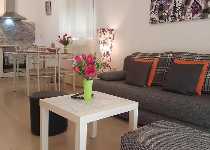 Brist Hills Apartman