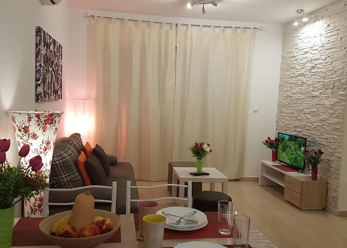 Brist Hills Apartman *