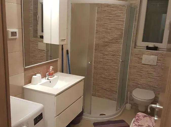Brist Hills Apartman Pula