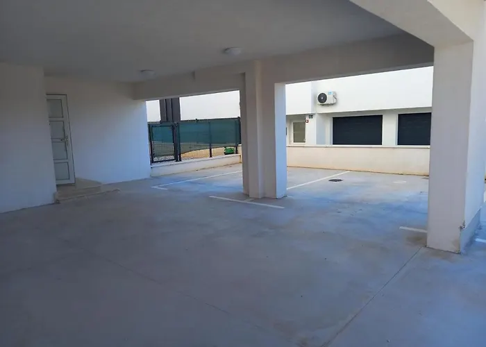 Apartment Brist Hills Pula