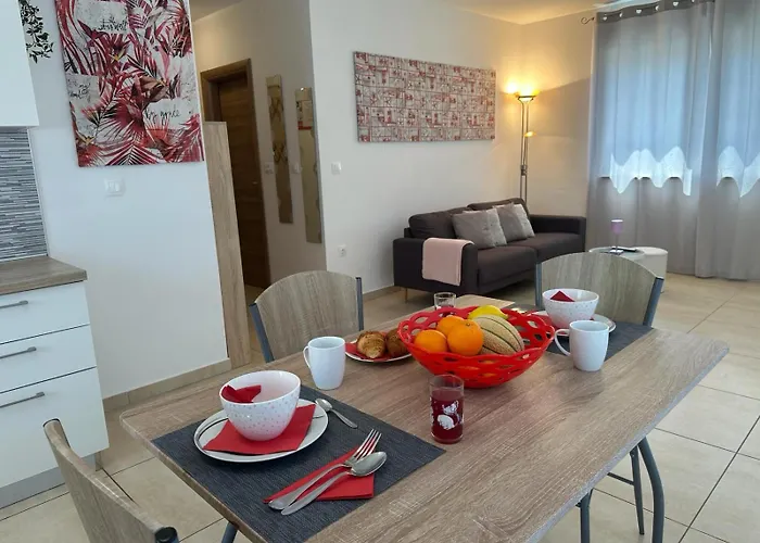 Apartment Brist Hills Pula